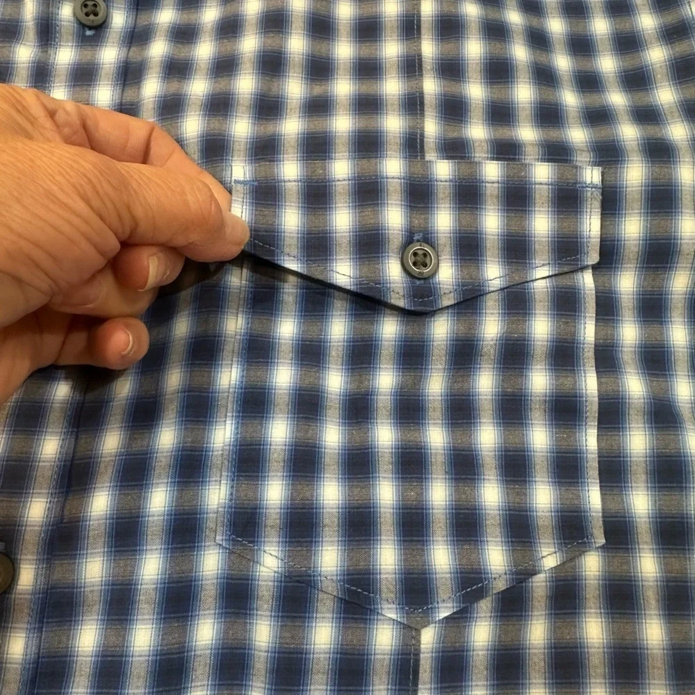 BANANA REPUBLIC Blue and White Checkered Casual Button Down Shirt 2 Pocket SZ L - Picture 6 of 8